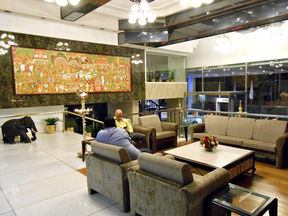 The South Park Hotel Thiruvananthapuram Kültér fotó