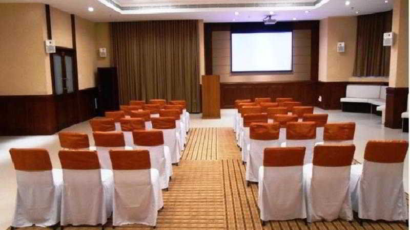The South Park Hotel Thiruvananthapuram Kültér fotó