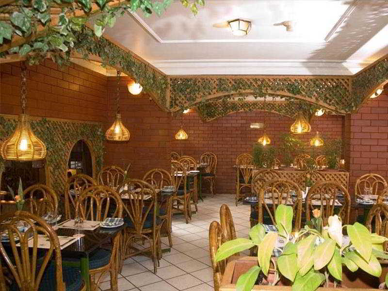 The South Park Hotel Thiruvananthapuram Kültér fotó