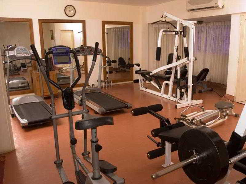 The South Park Hotel Thiruvananthapuram Kültér fotó