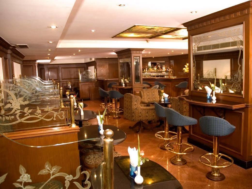 The South Park Hotel Thiruvananthapuram Kültér fotó